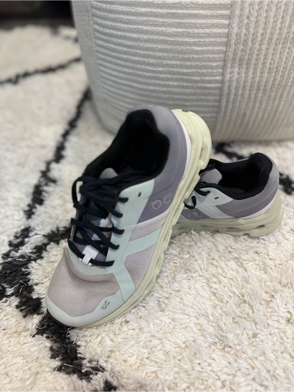 On Cloudrunner Women’s 9.5 Frost Aloe Running Shoes Sneakers - Picture 12 of 12